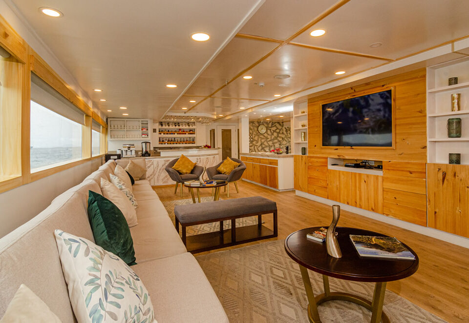 Gallery – GALAPAGOS SEA STAR YACHT